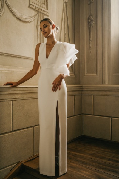 ROMA wedding dress with ruffles